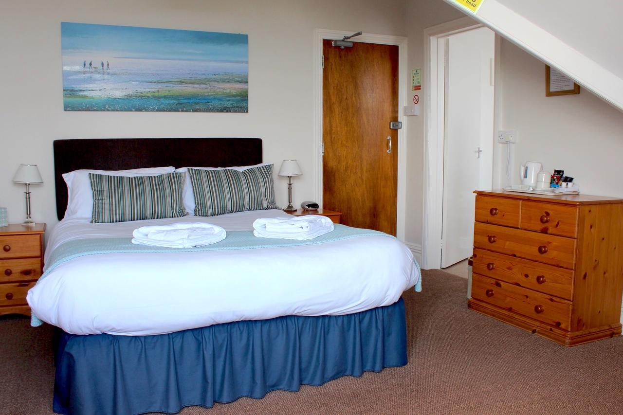 By The Sea Bed And Breakfast Eastbourne Eksteriør billede