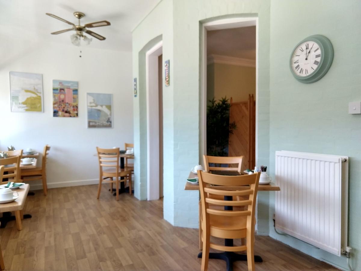 By The Sea Bed And Breakfast Eastbourne Eksteriør billede
